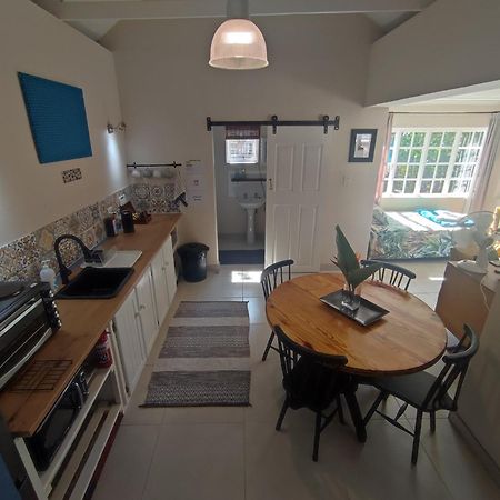 Paradise In The City - Cottage One Порт Елизабет Екстериор снимка